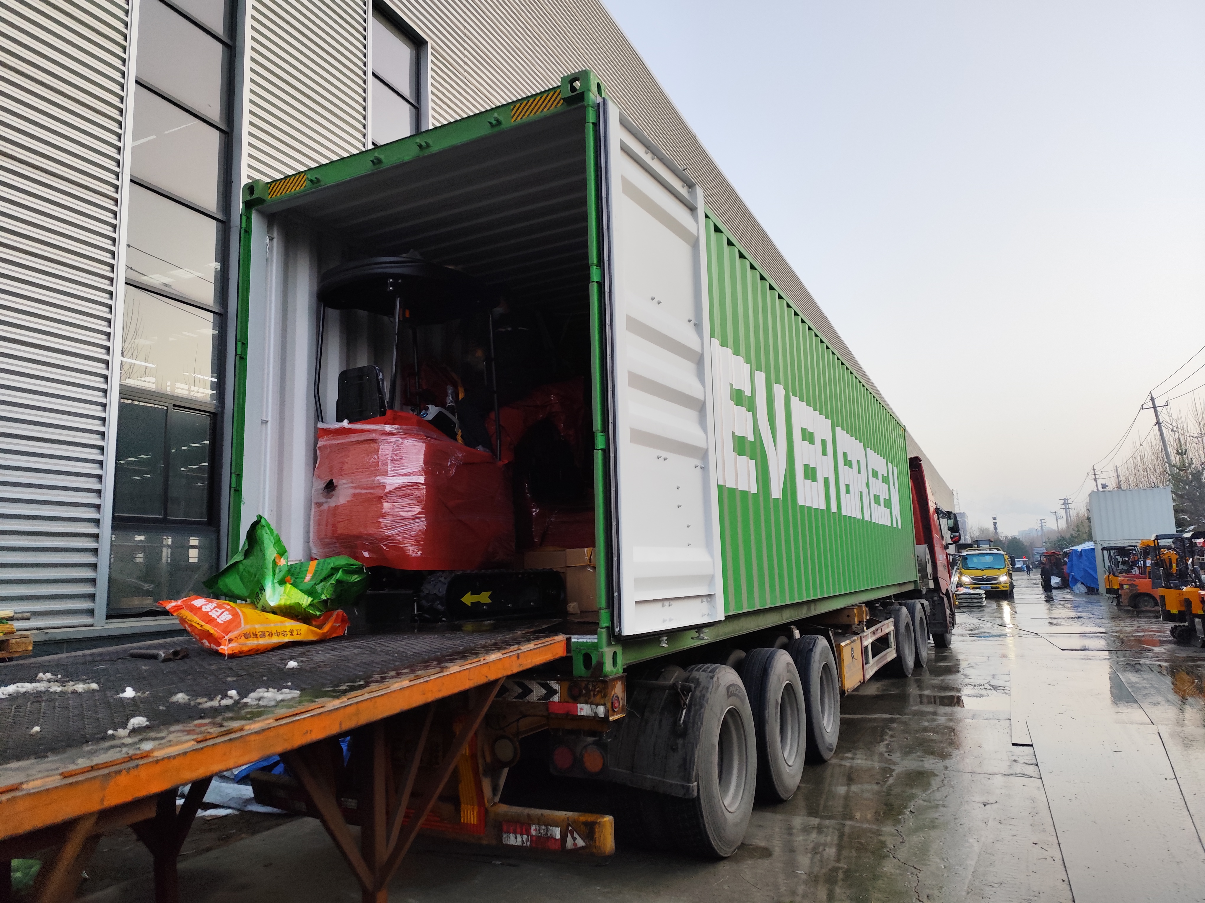 Frantziako bezeroen mini hondeamakinaren ekoizpena amaitu eta bidali da